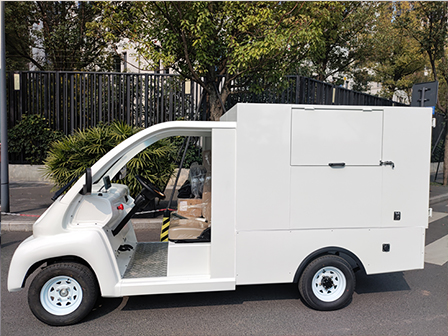 蔚蓝卡地亚花园城交车现场